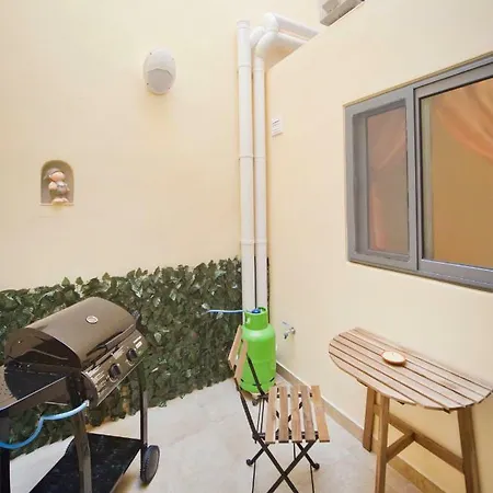Lunik A - Sliema Duplex Apartment